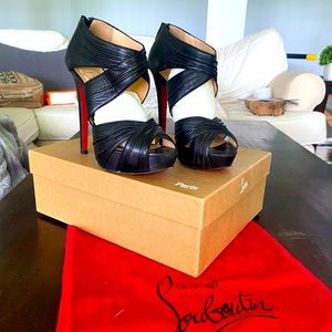 Christian 👠 Louboutin Bandra 5.5 US 120 NAPPA SHINY Heels Black Strappy Size 36